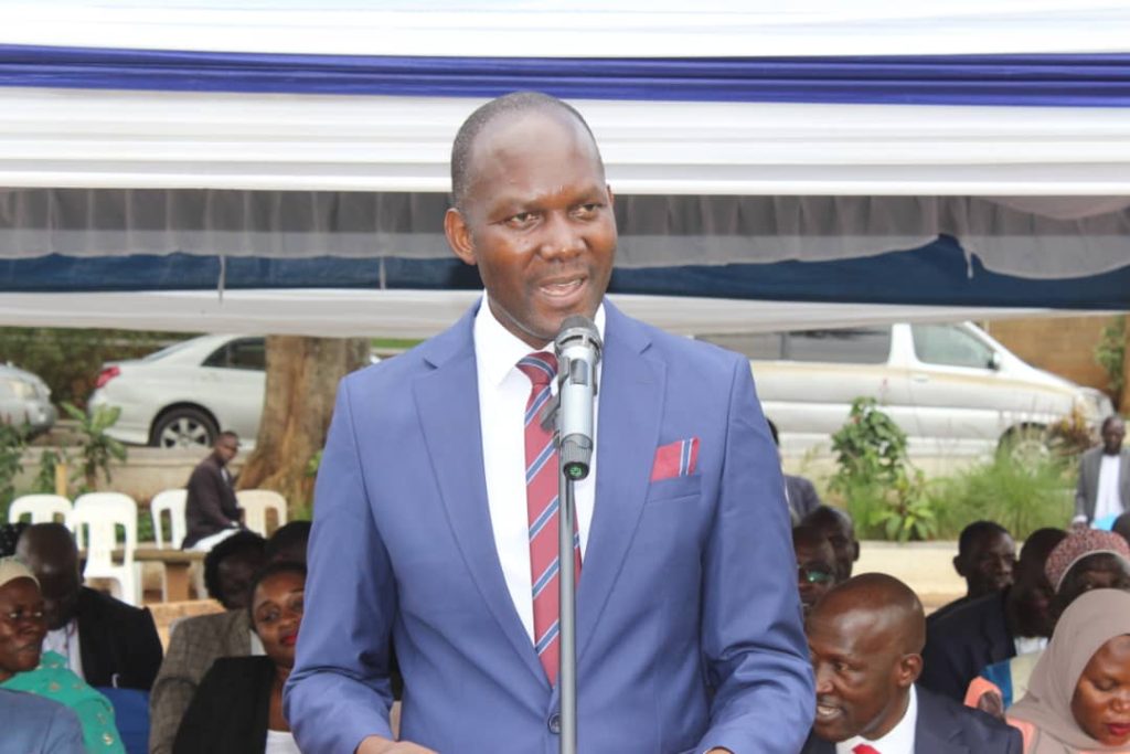 Obwakabaka buvumiridde amasomero agalya ensimbi z’Abayizi ez’okwewandiisa