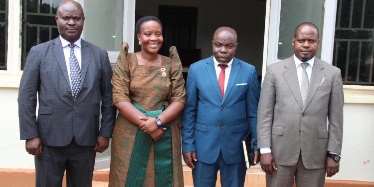 Omwami w’Essaza Mawokota Ow’Ekiseera Atuuziddwa