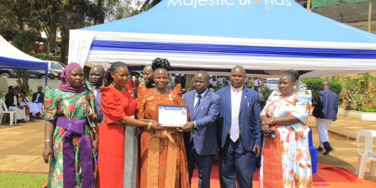 Entanda Eri Abakulembeze: Ennyingo 9