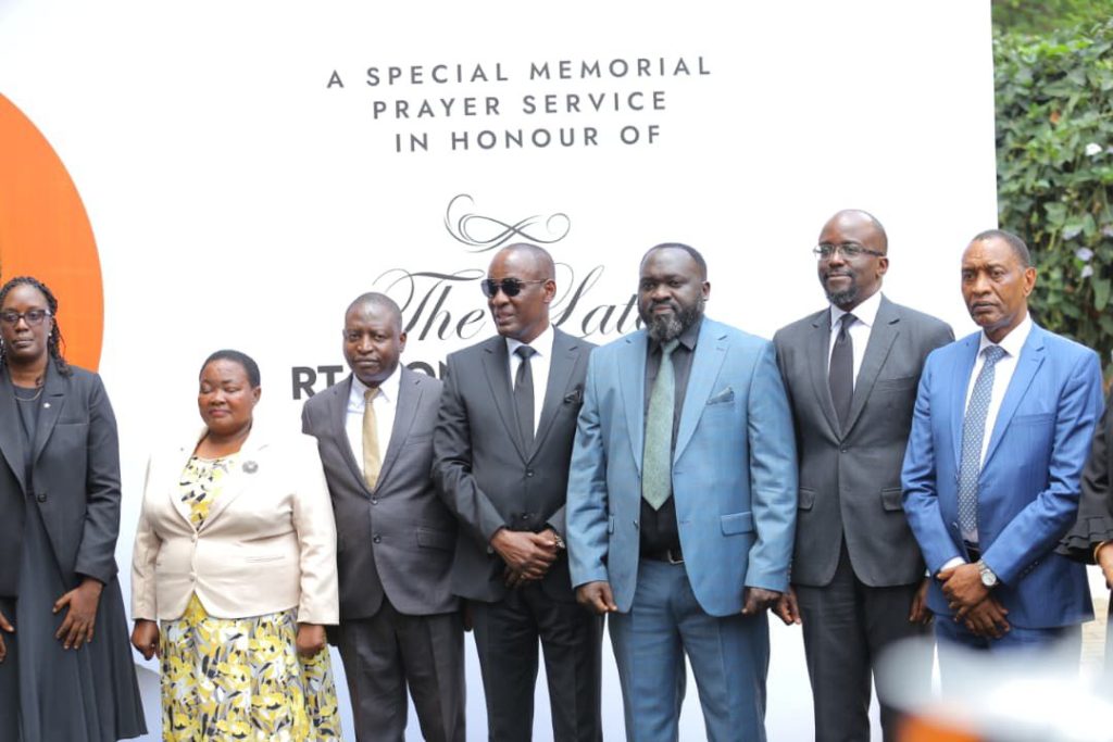 Okusabira Raila Odinga mu Uganda: Obwakabaka butenderezza obuweereza bwe