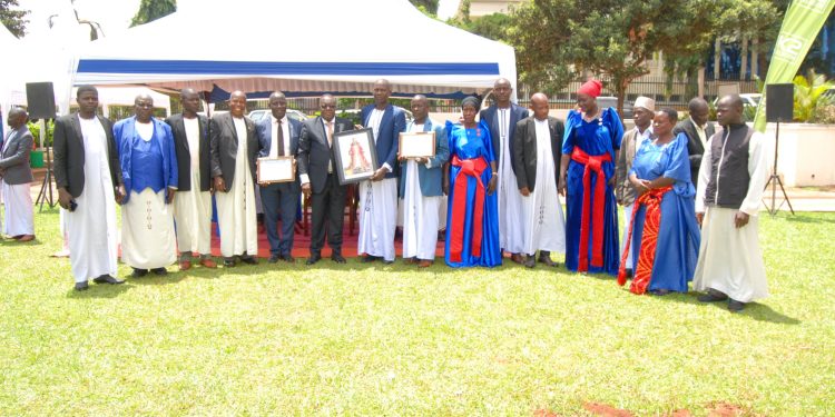Obwakabaka bulabudde ku bigambo bya Bannabyabufuzi n’embeera y’akalulu