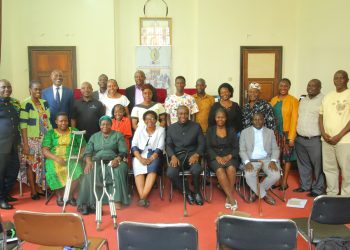 Omusomo ku Ndwadde y’Enkovu ku Mugongo