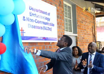 Katikkiro Mayiga Alabudde Abejjanjabira ku mitimbagano