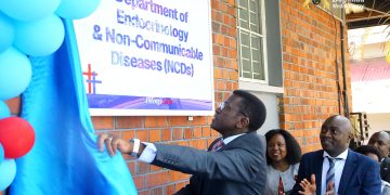 Katikkiro Mayiga Alabudde Abejjanjabira ku mitimbagano