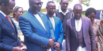 Abavubuka balabuddwa ku byobufuzi: Bakubiriziddwa okussa essira ku kwekulaakulanya