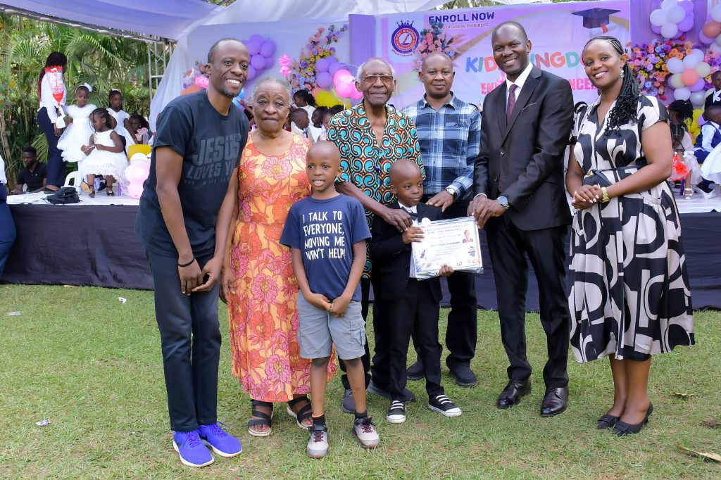 Mwegendereze amasomero ge mulondera abaana bammwe!