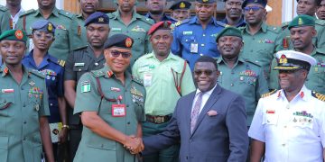 “Ebyobufuzi ebyawulayawula mu bantu bitta eggwanga”