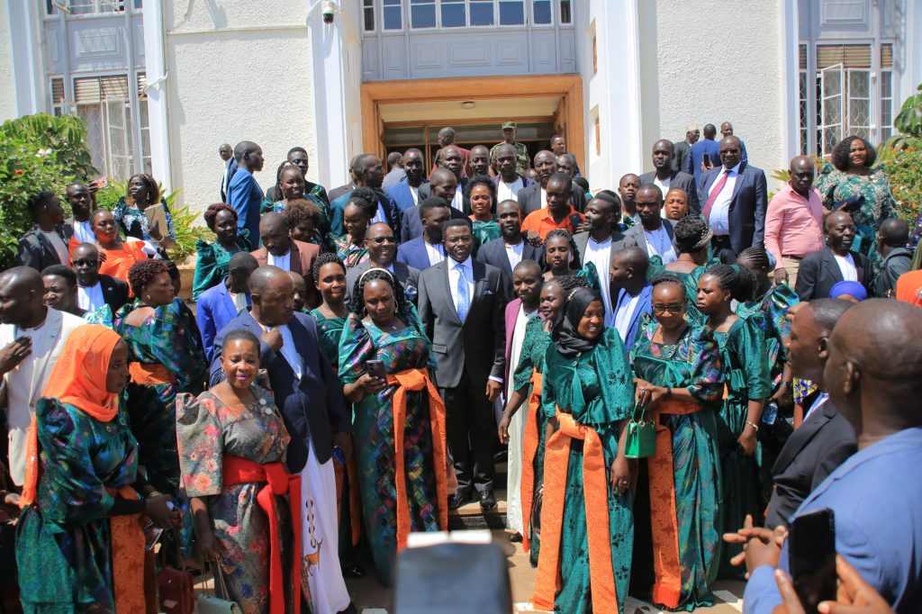 Aba Democratic Front bakyadde Embuga: Katikkiro alabudde ku byobufuzi eby’okuvumagana