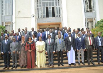 Abakulembeze mu Buganda baweereddwa omusomo ku mafuta