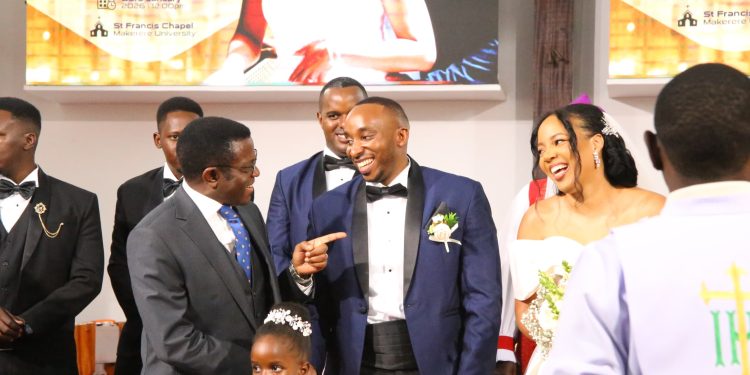 Obufumbo obulungi tebukolebwa mmotoka oba nnyumba nnene – Katikkiro Mayiga