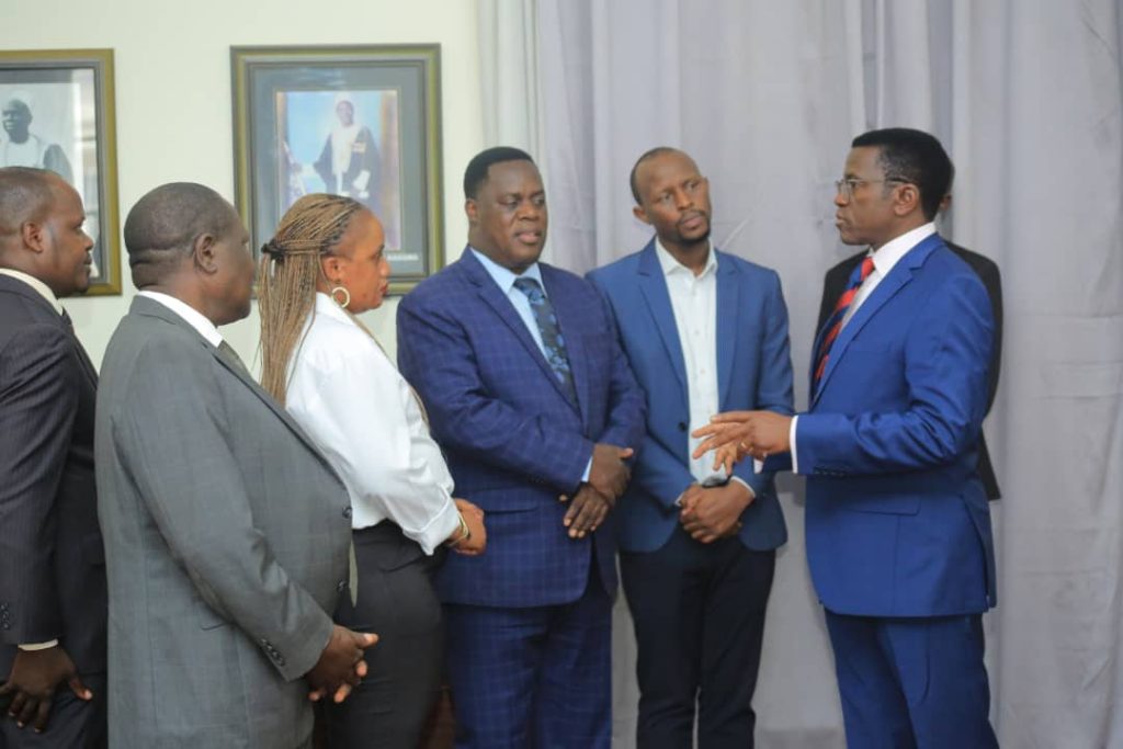 Abantu Bakoowoddwa okukima endagamuntu zaabwe