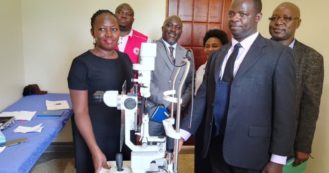 Eddwaaliro ly’Obwakabaka e Ssingo lifunye ekyuma ekikebera amaaso