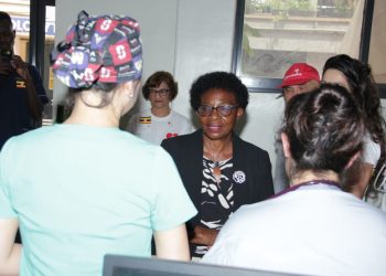 Temwesibaako ndwadde, mugende mu basawo – Minisita Nakate