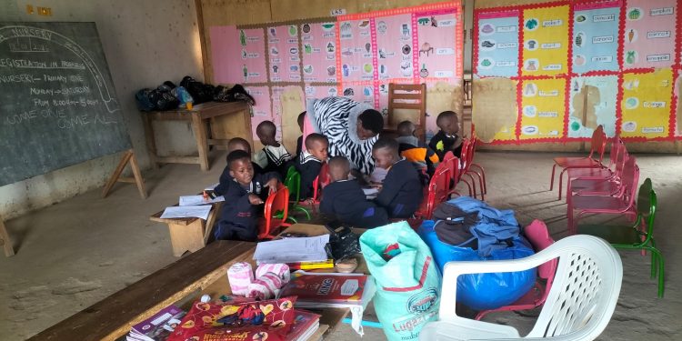 Okusoma kuzzeemu: Amasomero g’Obwakabaka gagguddewo okubangula abayizi