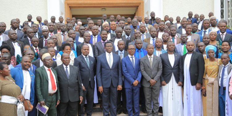 Ebibadde mu nsisinkano ya Katikkiro n’Abaami b’Emiruka