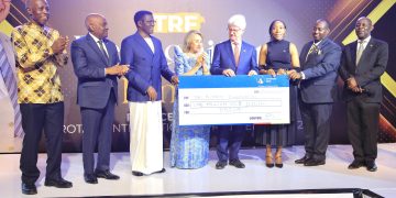 Katikkiro Mayiga asiimye omutima gwa Rotary ogw’okulumirirwa abalala