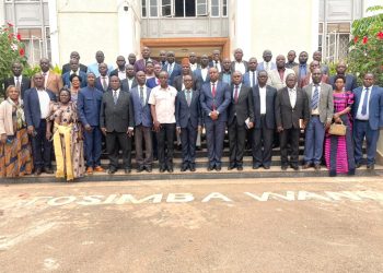 Abaami b’eggombolola balambikiddwa ku Makula