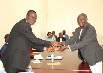 Abakulembeze mu Bika bakubiriziddwa okunonya bazzukulu baabwe abalina obukugu