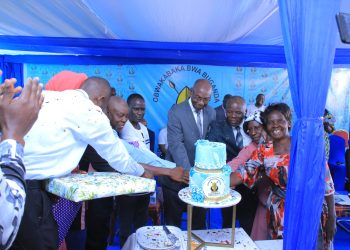 SACCO zisabiddwa obutalwisa beewola kufuna ssente