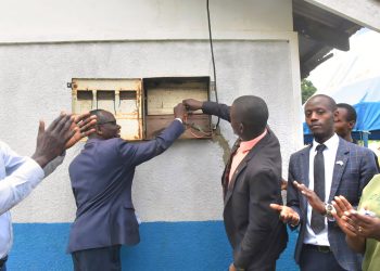 Amasanyalaze ku Pookino Nursery School