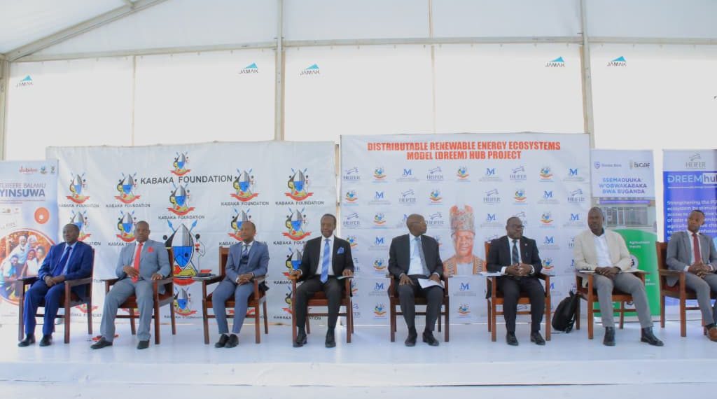 Abalimi be bagenda okusinga ssente mu Uganda ey’enkya: Abavubuka bakubiriziddwa okujjumbira obulimi