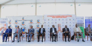 Abalimi be bagenda okusinga ssente mu Uganda ey’enkya: Abavubuka bakubiriziddwa okujjumbira obulimi