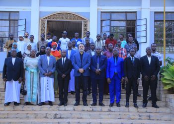 Obwakabaka bwanjudde enteekateeka y’okuluŋŋamya abavubuka mu matendekero