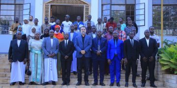 Obwakabaka bwanjudde enteekateeka y’okuluŋŋamya abavubuka mu matendekero