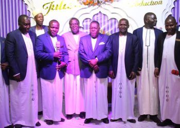 Mukomye okuweebula emikolo gy’ennono