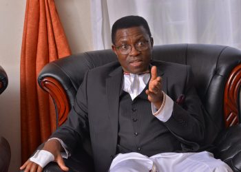 Katikkiro Mayiga avumiridde abakozesa amawanga okwawulayawula mu bantu, akubirizza Bannayuganda buli omu okwenyumiriza mu buwangwa bwe