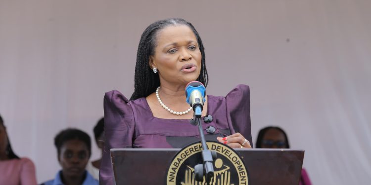 Nnaabagereka Nagginda alaze obukulu bw’eddoboozi ly’abaana mu kunyweza obumu