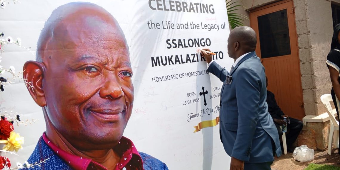 Kizito Mukalazi omutandisi wa Hormisdallen aziikiddwa: Obwakabaka busiimye emirimu gye