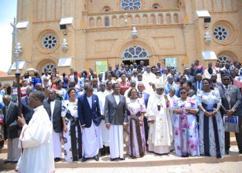 Okusaba mu Lutikko e Lubaga: Katikkiro a nyikiza obubaka bwa Kabaka