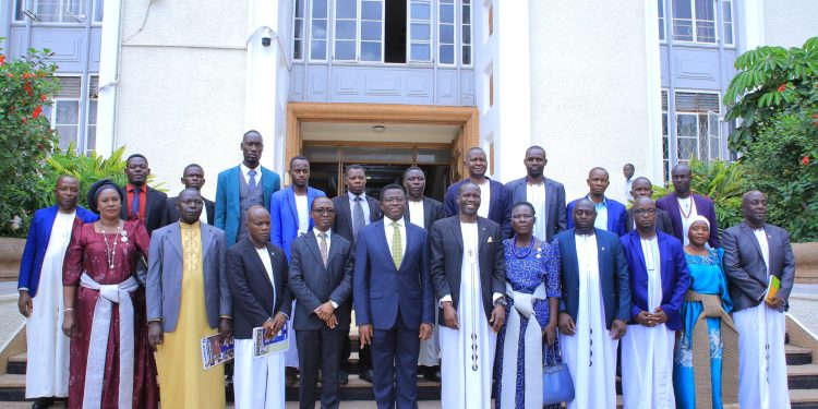“Omwami wa Kabaka tabeera munafu” – Katikkiro Mayiga aluŋŋamizza Abatongole