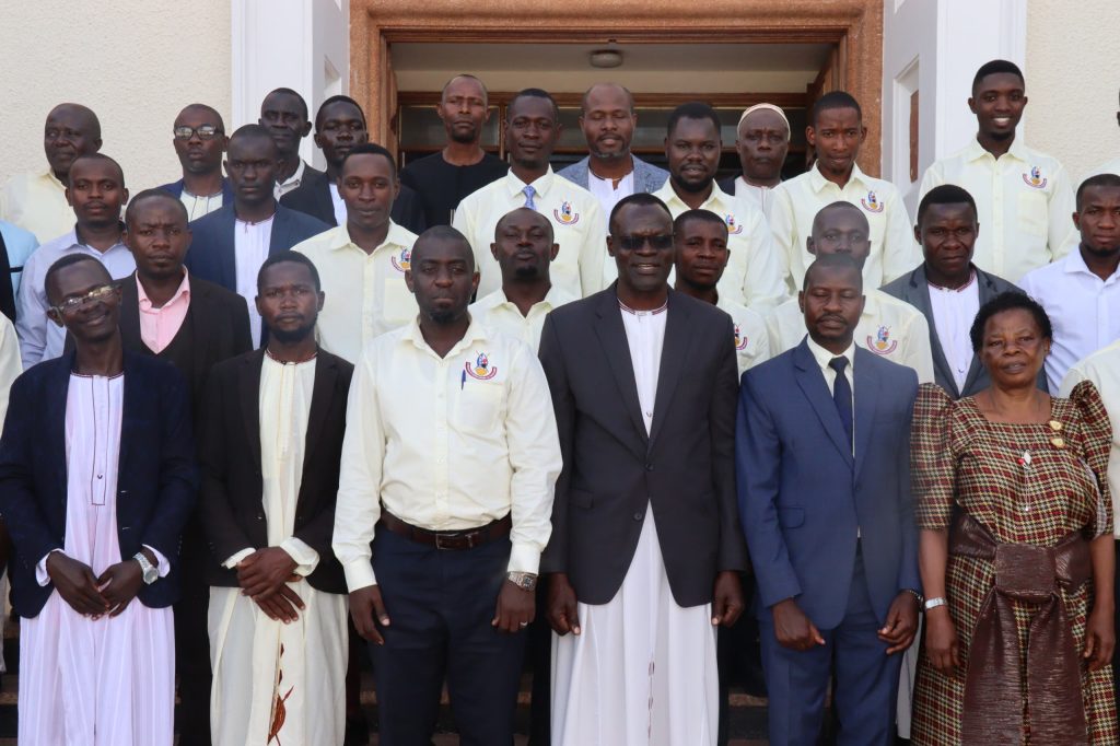 Omusomo gw’Abakuŋŋamya b’emikolo: Bakubiriziddwa okusitula omutindo mu mulimu gwabwe