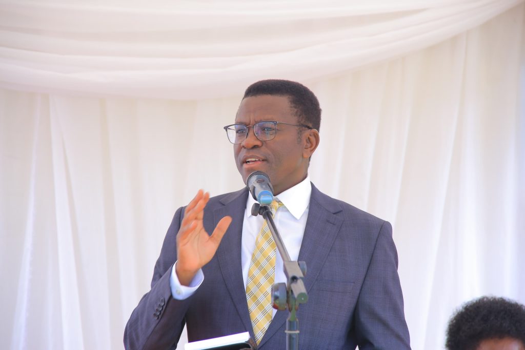 Amasomero kikulu nnyo okufaayo ku bisulo by’abaana – Katikkiro Mayiga