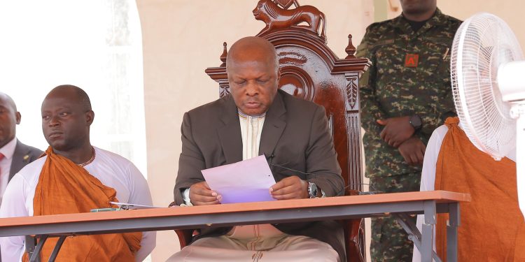 Ssaabasajja Kabaka Asisinkanye Abataka: Alabudde ku ddembe ly’obuntu eririnyirirwa