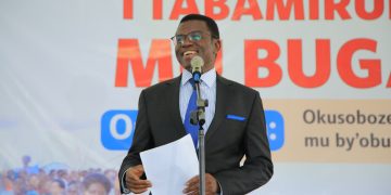 Katikkiro Mayiga aggaddewo ttabamiruka w’abakyala mu Buganda: Abasabye Obuteekubagiza