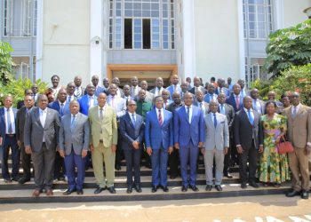 Abaami Abaamasaza basabiddwa obutasosola mu bantu ba Kabaka