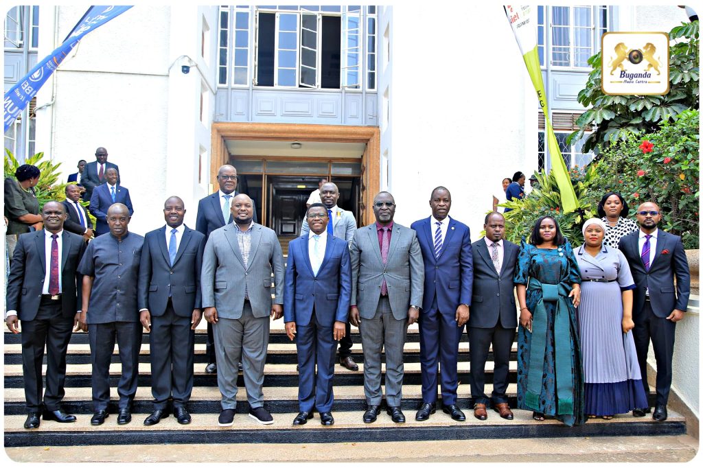 Obuvumu n’okulemerako bye bikuza kkampuni – Katikkiro Mayiga