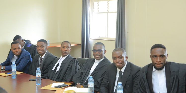 Munnamateeka tabeera mukumpanya – Minisita Daudi Mpanga