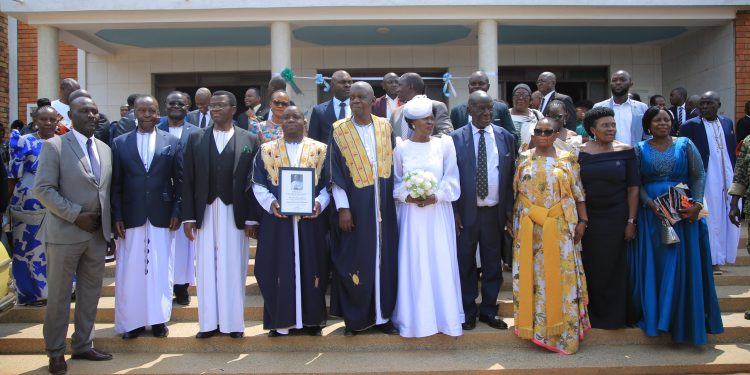 Obutiitiizi n’Okwagala eby’amangu biremesezza bangi obufumbo – Katikkiro Mayiga