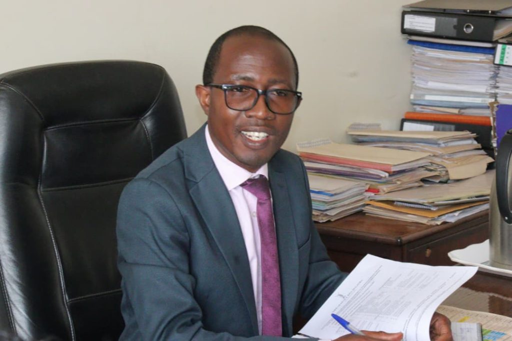 Obwakabaka ne Rotary Club bongedde amaanyi mu ku saggula ensimbi z’eddwaliro ly’okumazzi.