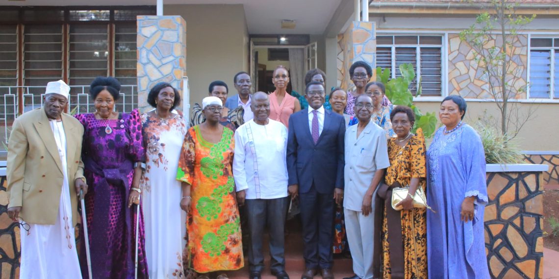 Katikkiro Mayiga akubirizza abantu okunyweza obwasseruganda