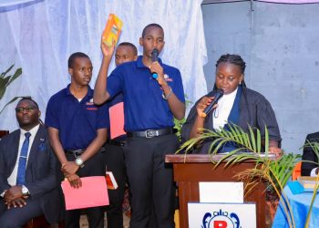 Minisita Kazibwe akubye abakulembeze akaama