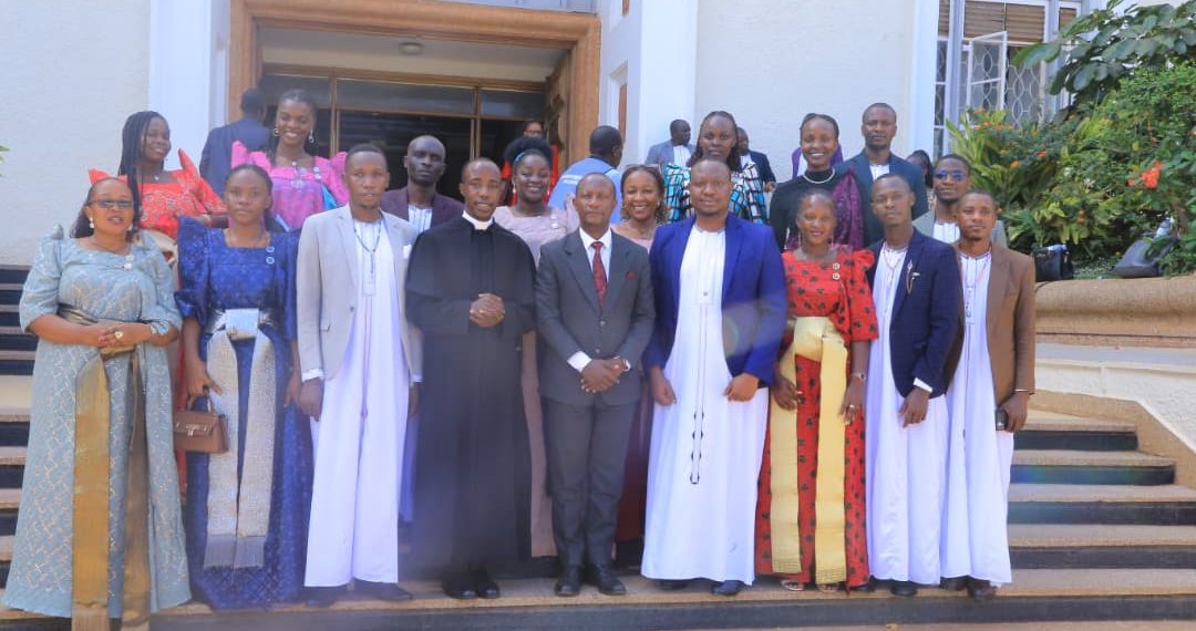 Abavubuka bebaziddwa olwokulwanirira obutonde bwensi