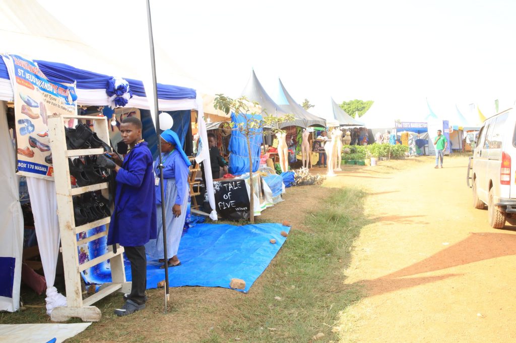 Abantu ba Ssaabasajja Kabaka mu ssaza ly’ebuddu  bolesezza omutindo mu mwoleso gwa CBS pewosaTrade Fair