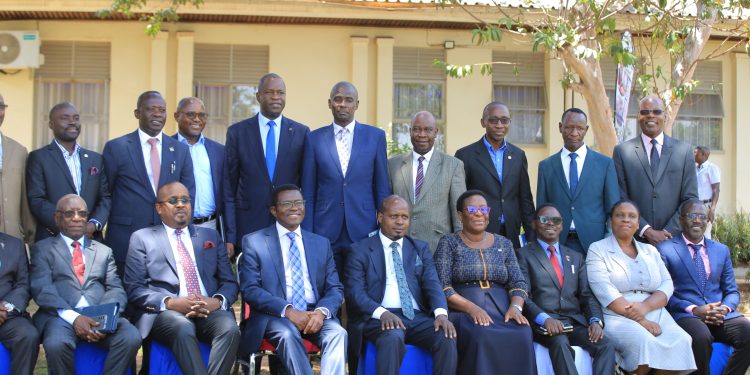 Ebitongole by’Obwakabaka birina kubeera ku mutindo – Katikkiro Mayiga
