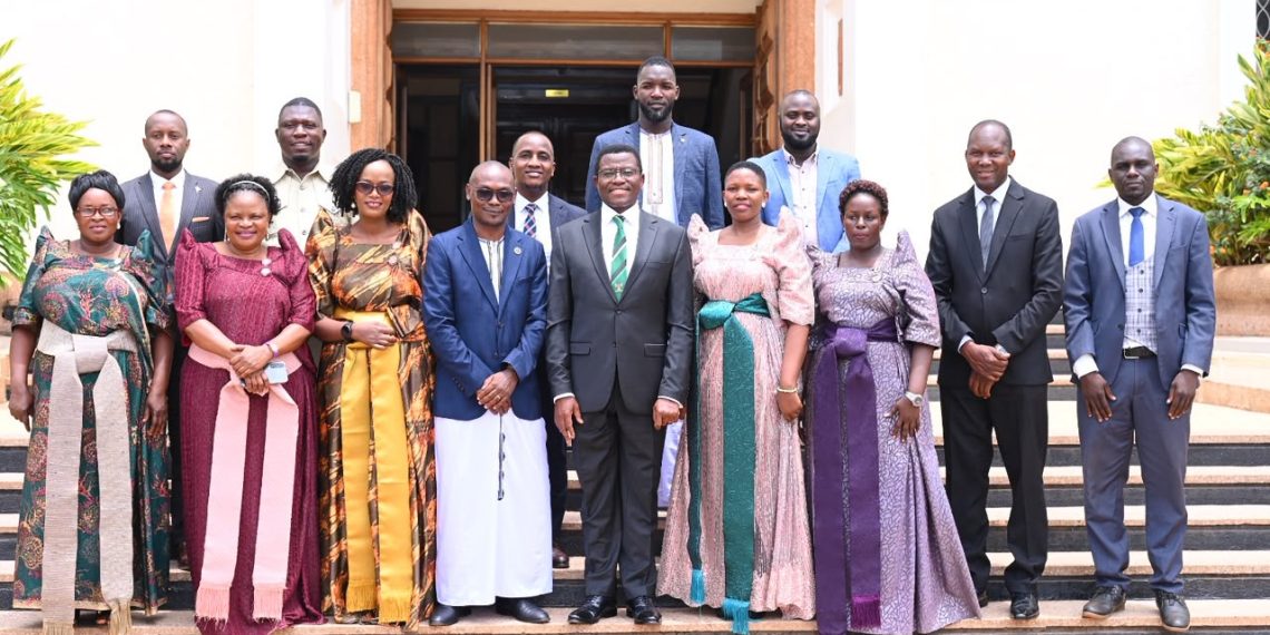 Makerere University Convocation bakukwatagana n’Obwakabaka okusitula embeera z’abavubuka