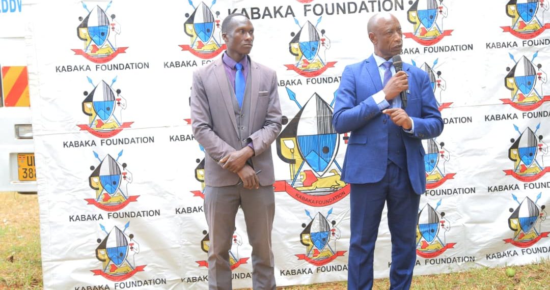 Ssaabasajja Kabaka Ronald Muwenda Mutebi II ajjukizza abantu be ku bulwadde bwa Mukenenya
